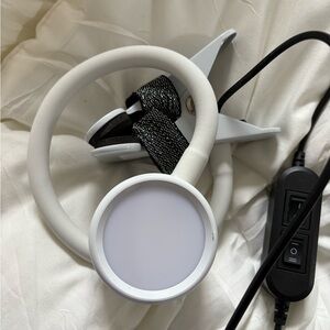 White Clip-On LED Ring Light